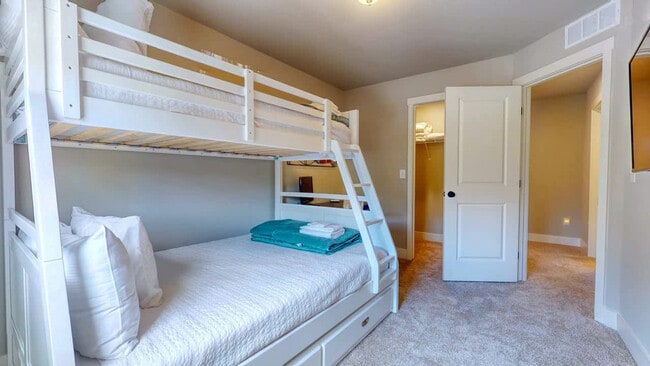 Photo - 304 Ash St Unit SI ID1583714P