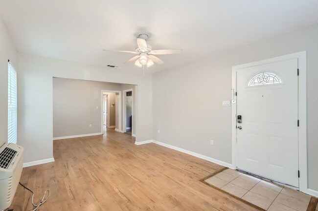 Photo - 224 E Boyd St