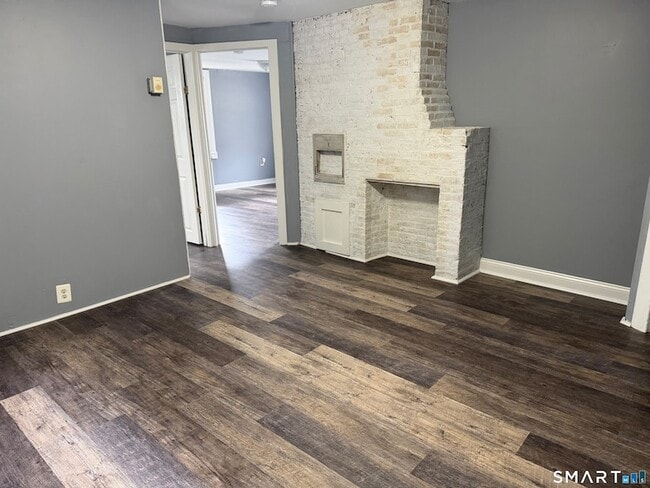 Photo - 174 Main St