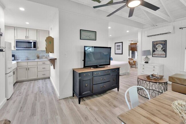 Photo - 46 Marlborough Rd Unit SI ID1502007P