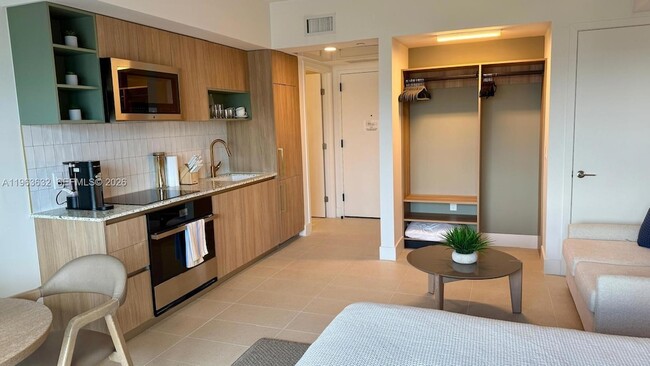 Photo - 159 NE 6th St Unit 4010