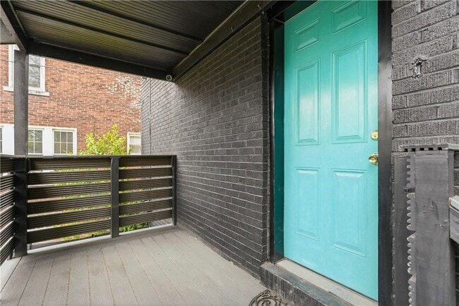 Photo - 1900 Maple St Unit 4