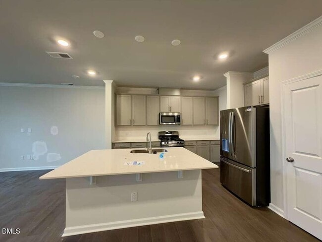 Photo - 6005 Grey Colt Wy