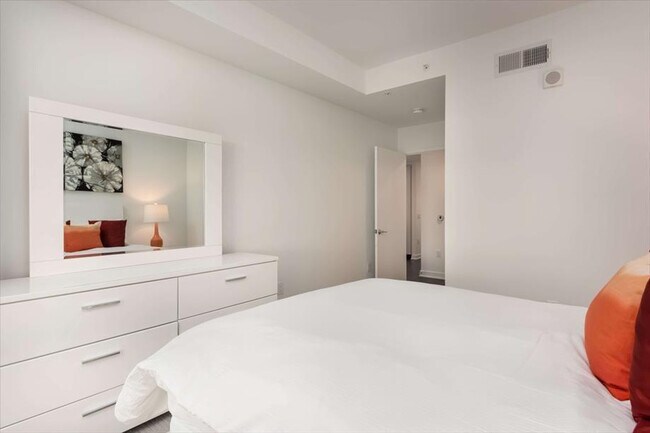 Photo - 11911 Freedom Dr Unit SI ID1047595P