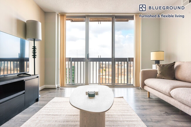 Building Photo - 4835 Cordell Ave Unit FL10-ID1234