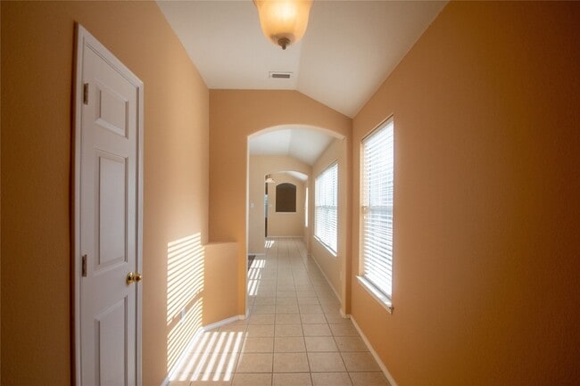 Photo - 3725 Sapphire St