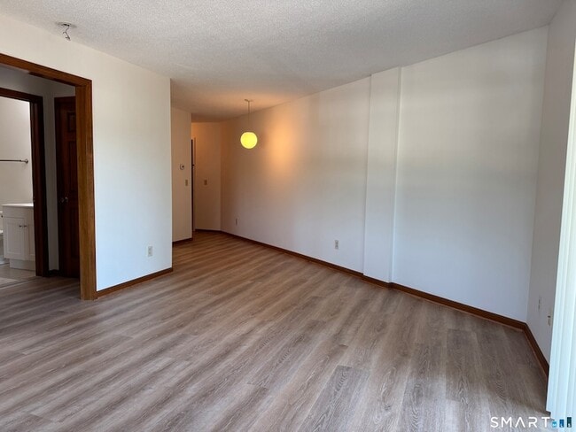 Photo - 1022 Main St Unit 7