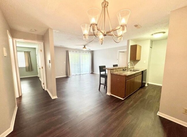 Photo - 14 Woodland Hills Dr Unit 8