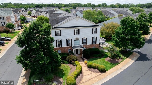 Building Photo - 2915 Murano Way