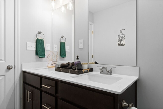 Photo - 541 New S Dr Unit ID1234453P