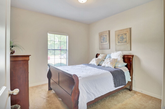 Photo - The Reserve at Chaffee Crossing Apartment Homes & Townhomes