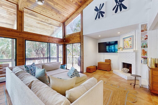 Building Photo - 727 Jacaranda Rd Unit SI ID1591516P