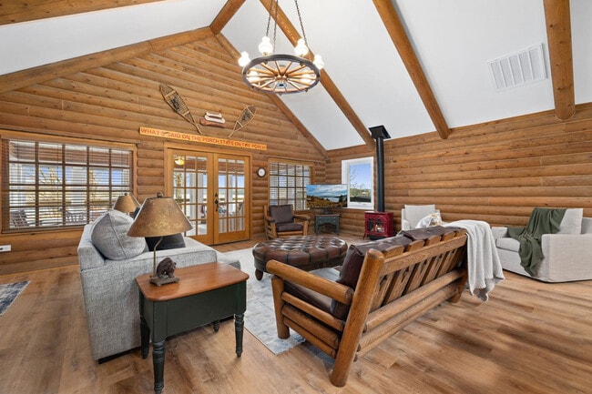 Photo - 19412 Pinecrest Ln Unit ID1359771P