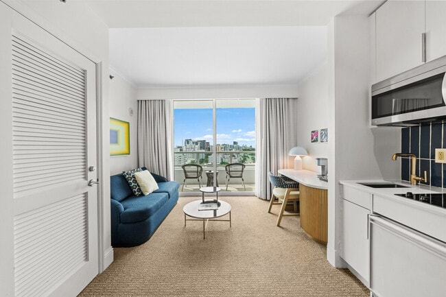 Building Photo - 4401 Collins Ave Unit SI ID1540490P