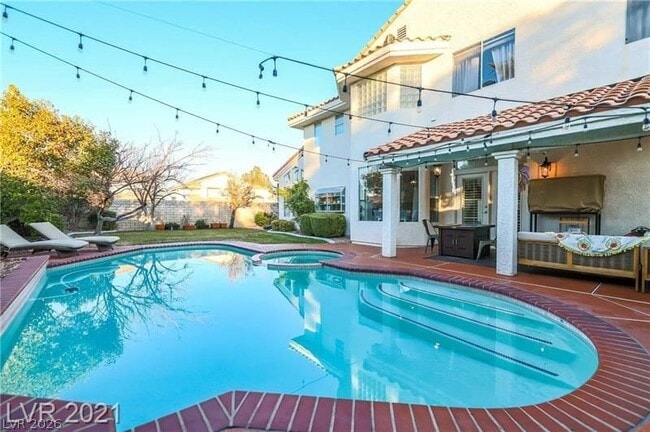 Building Photo - 2237 Fiero Dr