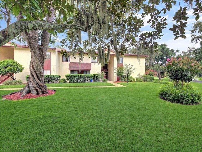 Building Photo - 700 Midway Dr Unit B