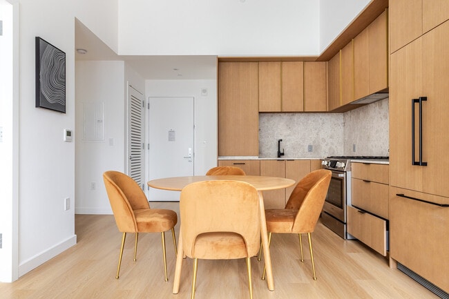 Photo - 655 Union St Unit FL15-ID2198