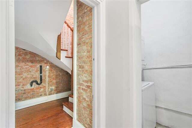 Photo - 1216 Camp St