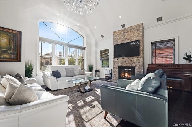 Photo - 2063 Narragansett Ave Unit 2