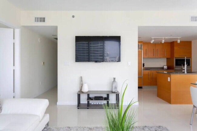 Photo - 501 Brickell Ave Unit SI ID1520349P
