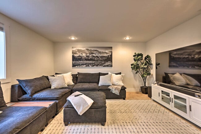 Photo - 930 Canyon Ave Unit ID1249841P