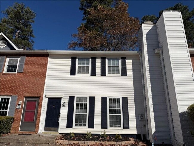 Building Photo - 1921 Cheatham Woods Dr SW