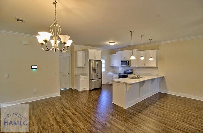 Photo - 455 Bluff Rd