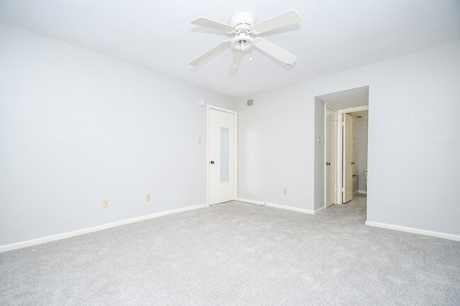 Photo - 8433 Hearth Dr Unit 1