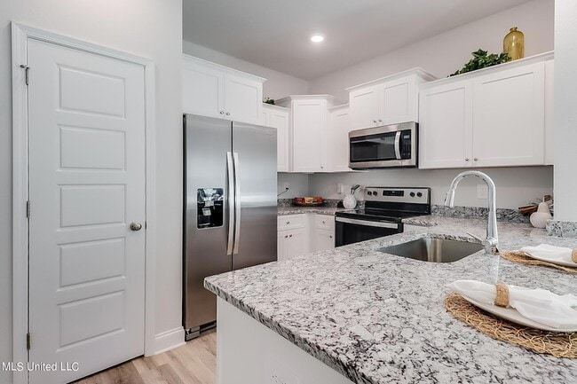 Photo - 12281 Sinclair Dr