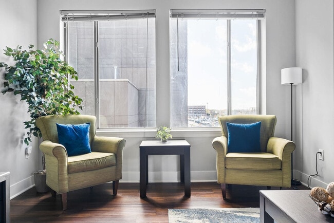 Photo - 235 S Delaware St Unit FL3-ID1364136P