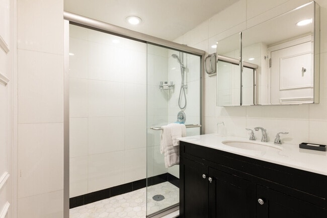 Photo - 160 Central Park S Unit SI FL29-ID1590572P