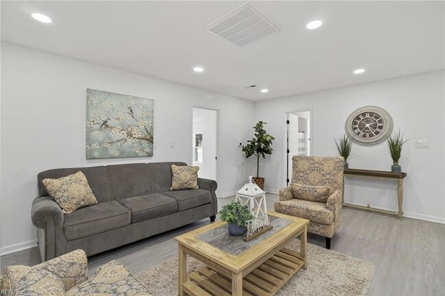 Photo - 13648 Track Ln