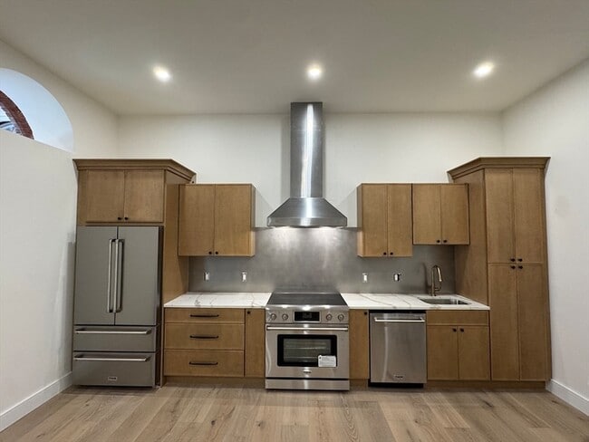 Photo - 100 Captains Row Unit 104