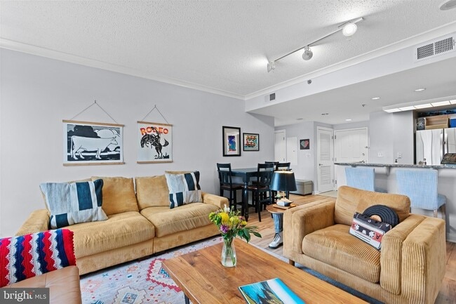 Photo - 777 7th St NW Unit 1014