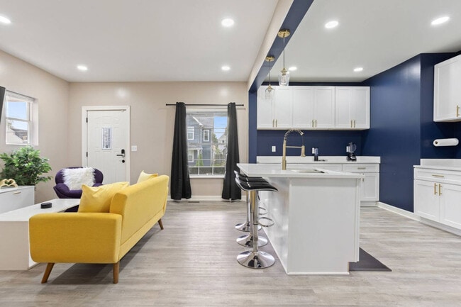 Building Photo - 1523 S East St Unit ID1342436P