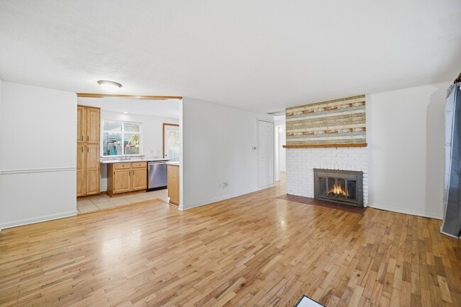 Photo - 212 N Knollwood Dr