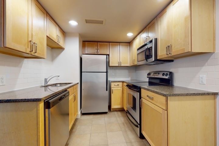Floor Plan - cly1b12