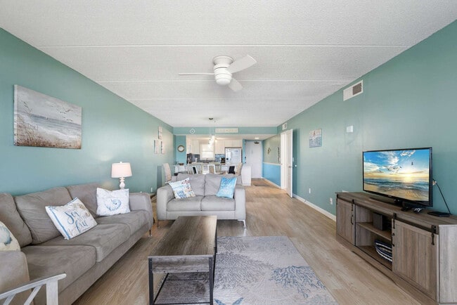 Building Photo - 3350 S Fletcher Ave Unit SI ID1578519P