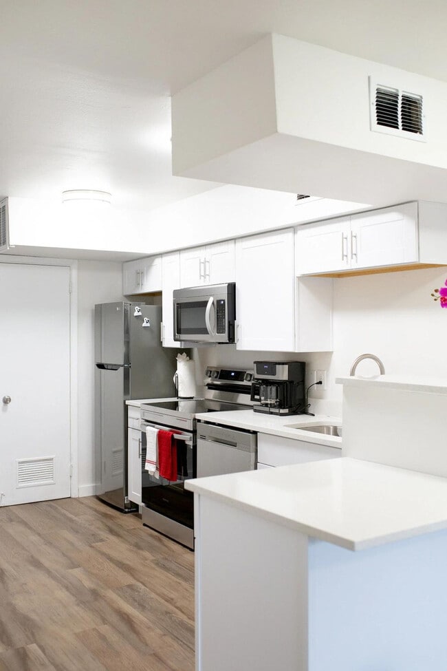 Photo - 619 S Cedar St Unit ID1296519P