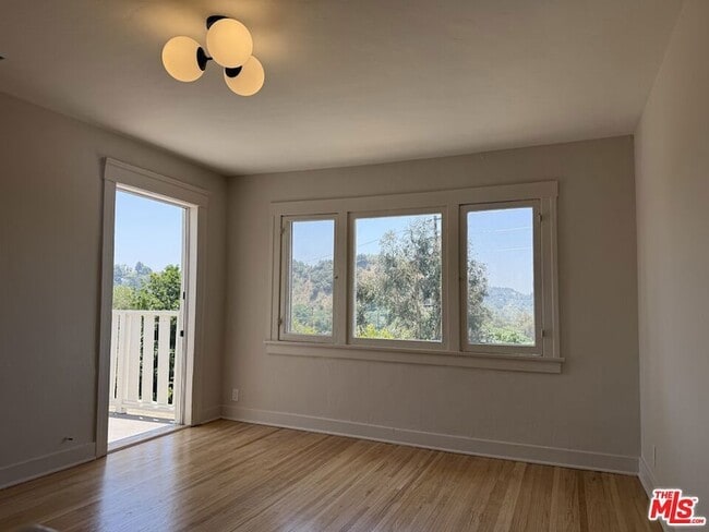 Photo - 130 S Ave 63