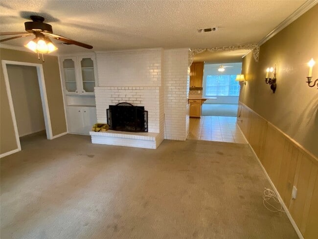 Photo - 623 Club Oak Dr