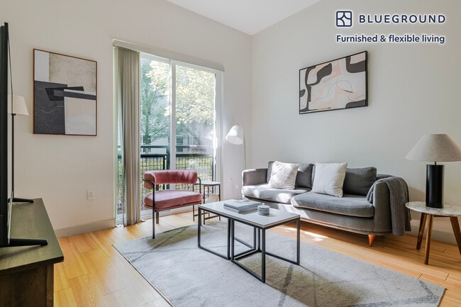 Building Photo - 320 D St Unit FL1-ID1254