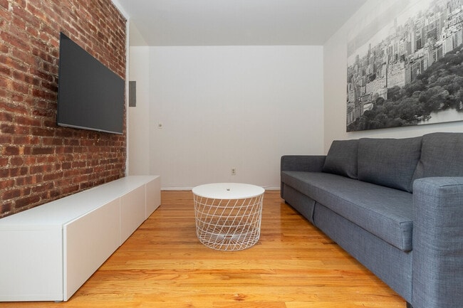 Photo - 130 E 95th St Unit ID1058689P