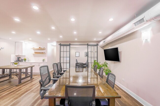 Photo - 931 W Glen Flora Ave Unit ID1265541P