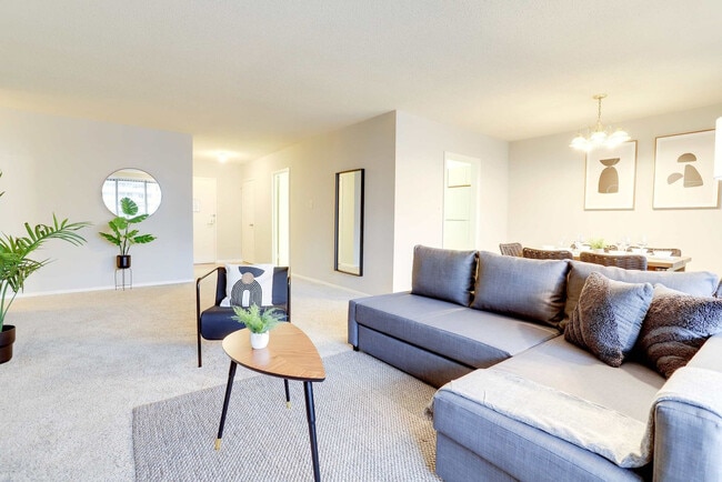 Building Photo - 2111 Richmond Hwy Unit FL6-ID1022388P