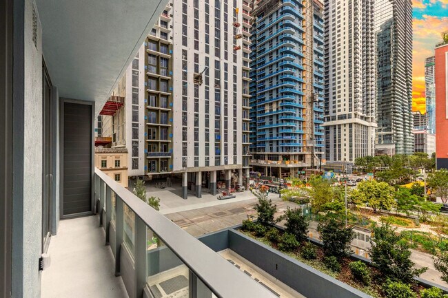 Photo - 501 NE 1st Ave Unit SI ID1496921P