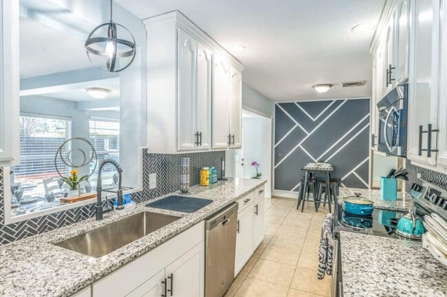 Photo - 2908 Stetson St Unit ID1094224P