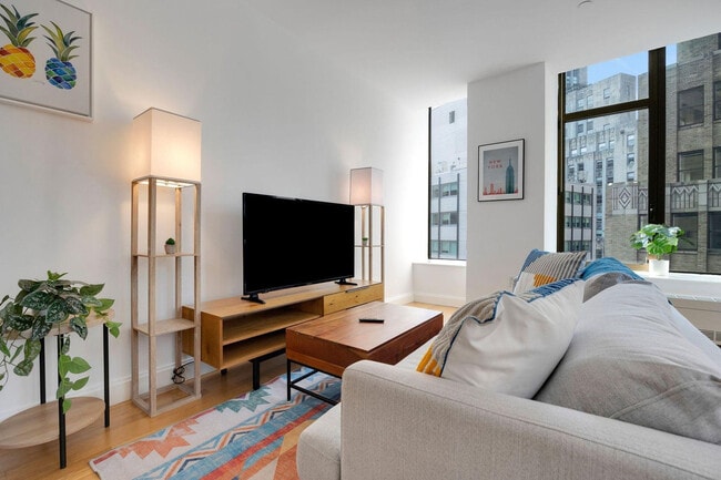 Photo - 10 Hanover Square Unit SI FL21-ID1076252P