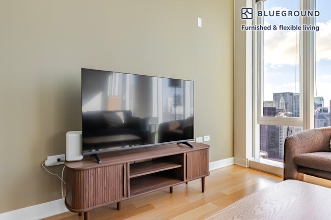 Photo - 340 E North Water St Unit FL38-ID1420