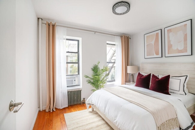 Photo - 444 W 48th St Unit SI ID1021995P